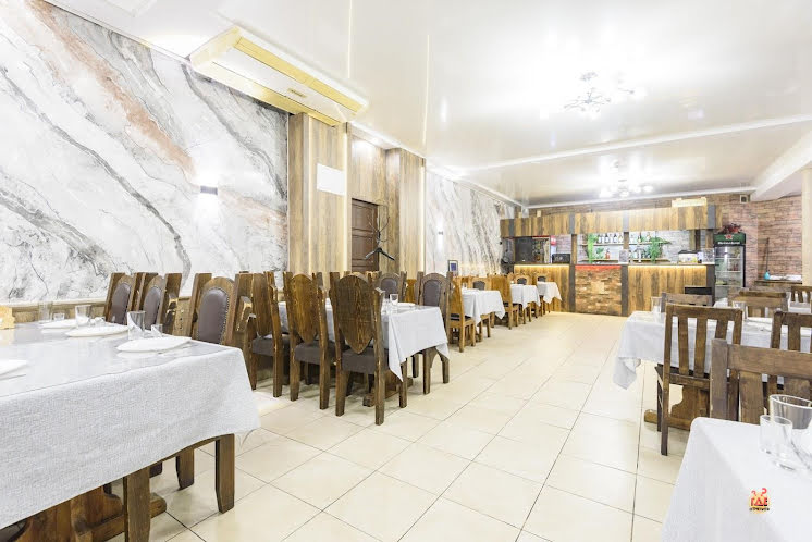 Основной зал в «Три тополя» фотография №4