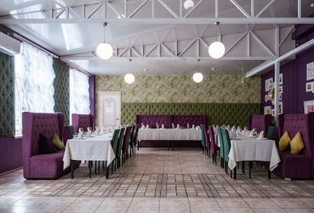 Большой зал в Малый зал