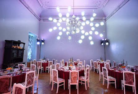 Основной зал в Основной зал