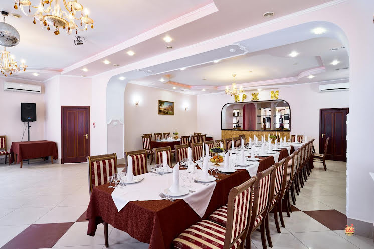 Малый зал в «Замок дружбы» фотография №2