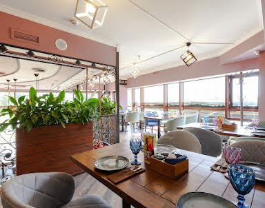  ресторан Шато Манави на Адмирала Лазарева