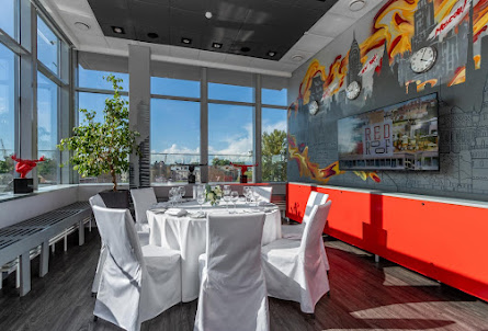 Банкетный зал «Москва» в Банкетный зал «Венеция»