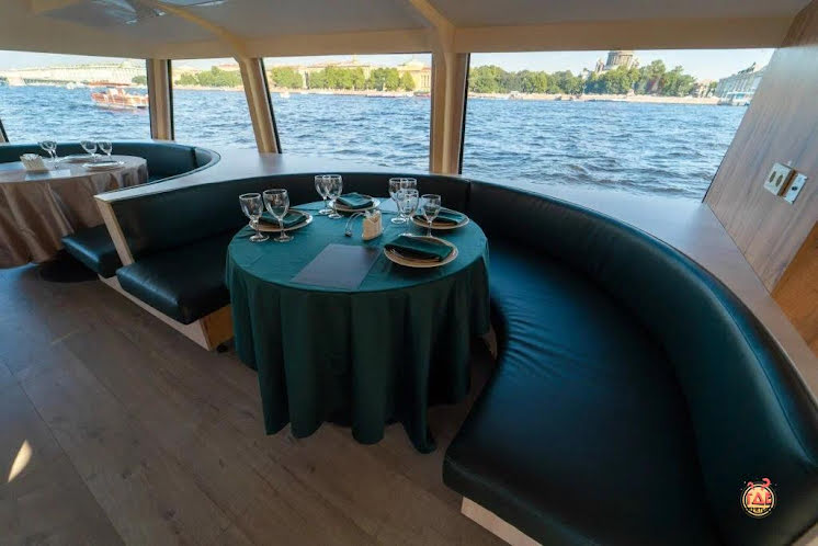 Палуба в «Теплоход "Славутич"» фотография №7