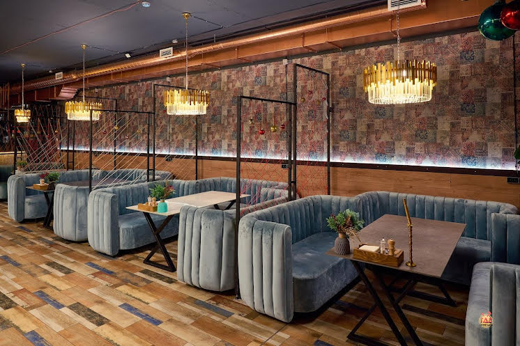 Основной зал в «Haze Bar на Краснолесья» фотография №4