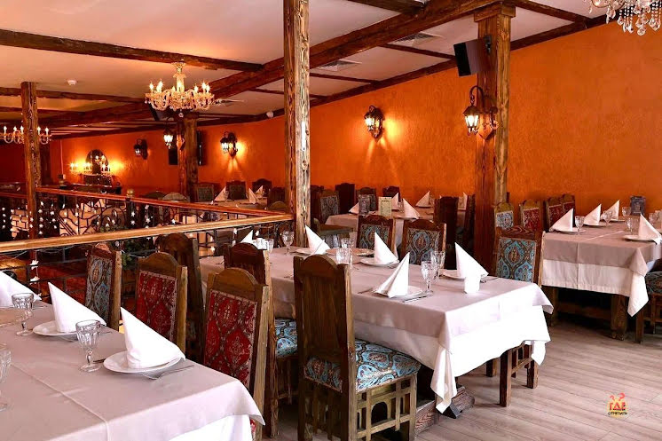 Основной зал в «Бакинский домик» фотография №2