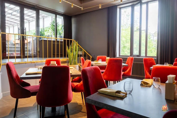 Лаундж-зал  в «Divine на Назарбаева» фотография №1