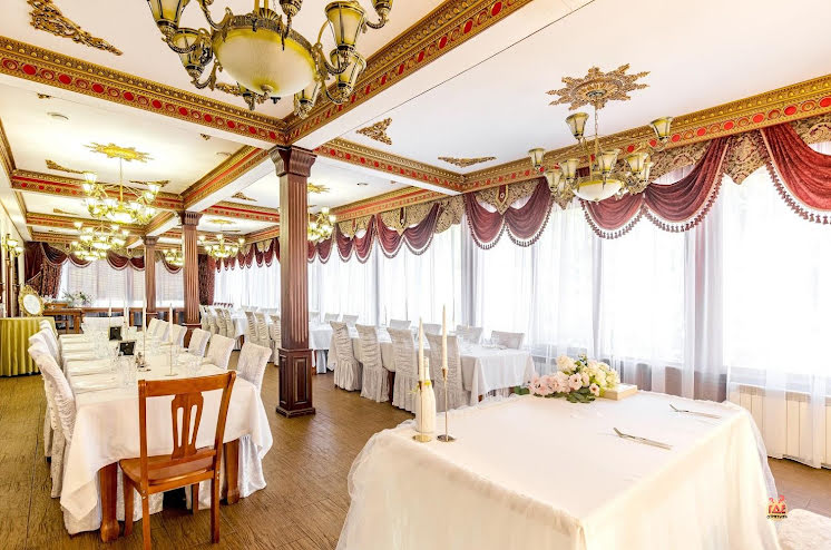 Большой банкетный зал в «Старая усадьба» фотография №2