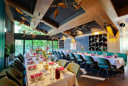 Зал 2 этажа в Французский балкон 