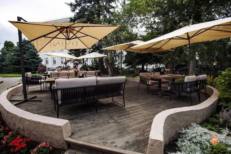 Веранда в «Двин Холл» фотография №1