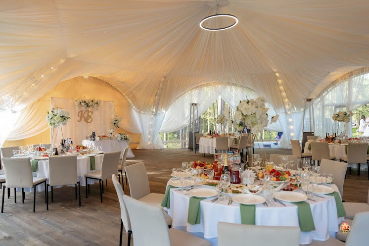 Шатер в «Времена года в Зеленом городе» фотография №5