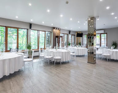  ресторан Гуси-Лебеди