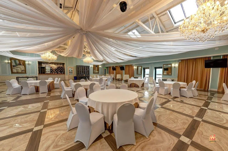 Зал «Банкет-холл» в «Белая лошадь» фотография №9