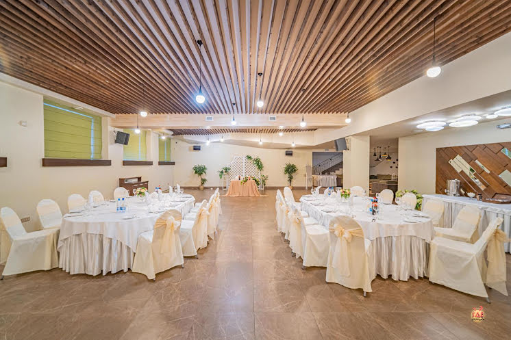 Ореховый зал в «Attimo» фотография №9