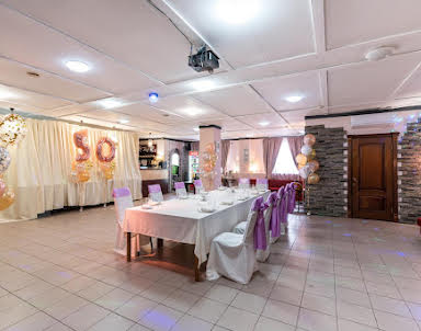  ресторан Пузатая Хата