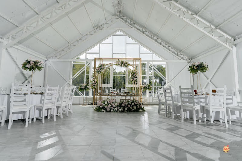 WHITE WEDDING фотография №13