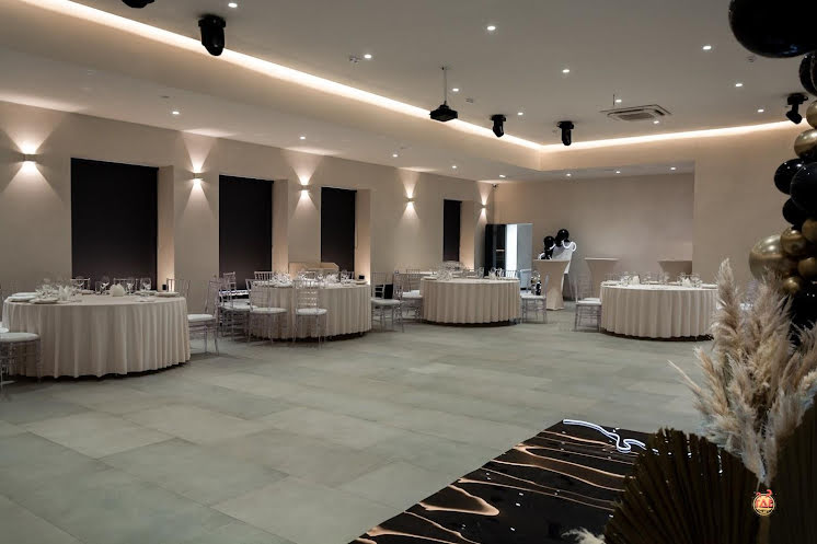 Большой зал  в «TOST» фотография №9