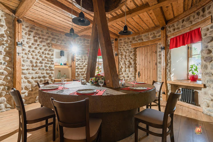 Зал ресторана "Корчма - Жернова в «Старая Мельница» фотография №1