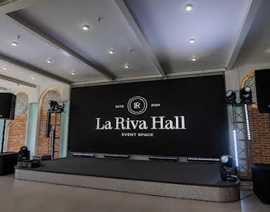  ресторан La Riva Hall