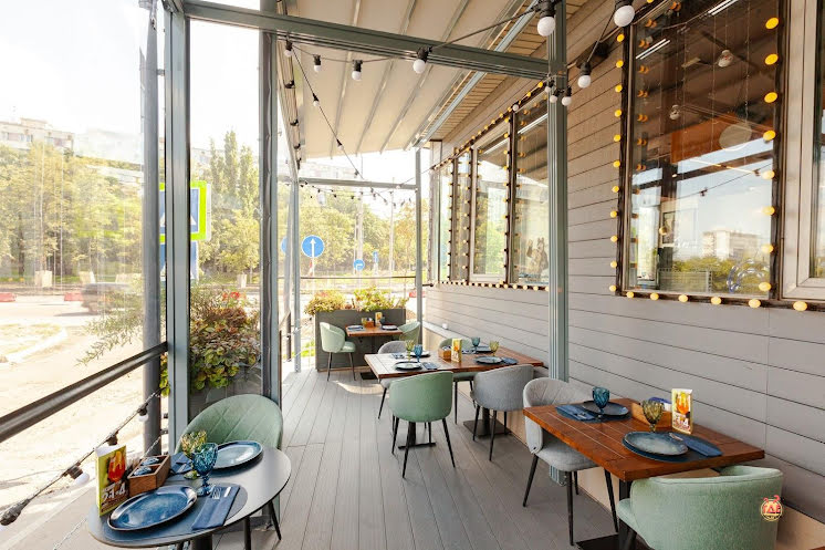 Веранда  в «Шато Манави на Профсоюзной» фотография №4