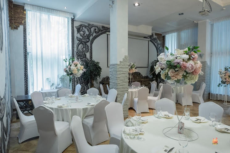 Главный зал в «Dolce» фотография №5