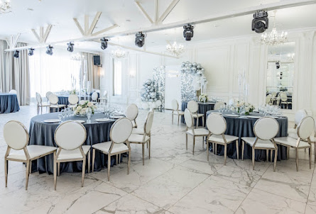 Зал «Лев Толстой» в Каминный зал