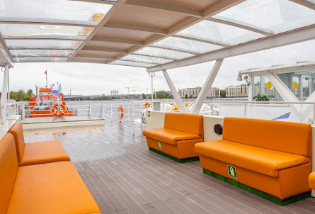 Палуба  в Палуба 