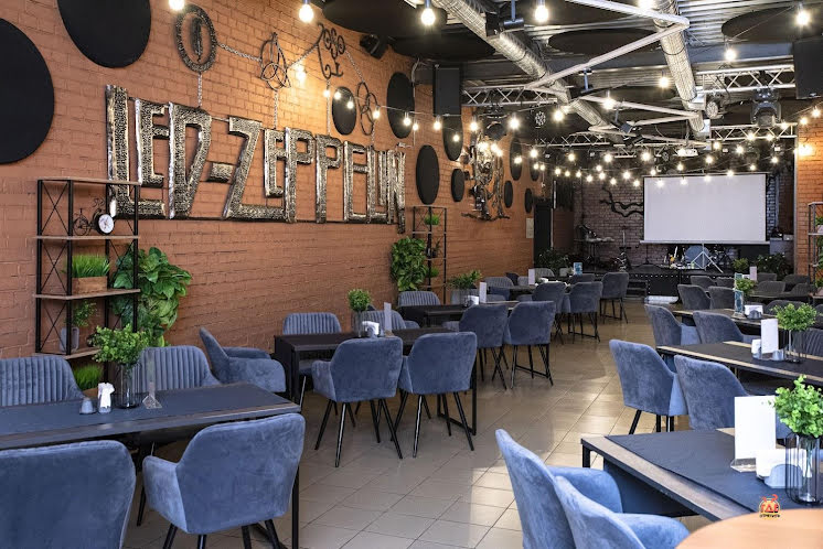 Зал "LOFT" в «9PARROTS» фотография №1