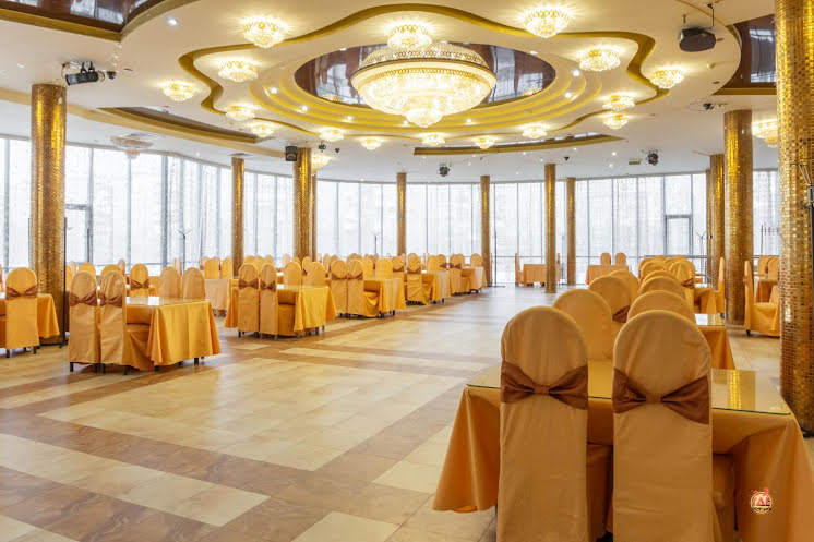 Зал «Золотой» в «У Озера ​на Героев Космоса» фотография №6