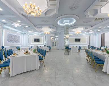  ресторан Golden Plaza