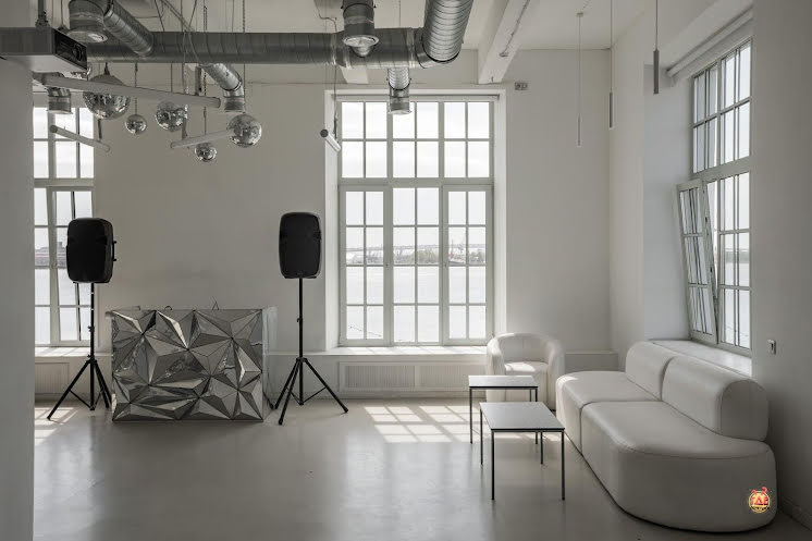 Mr.White в «Rubin Loft на Кожевенной» фотография №12