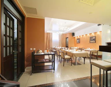  ресторан Бизнес-отель «Сенатор»