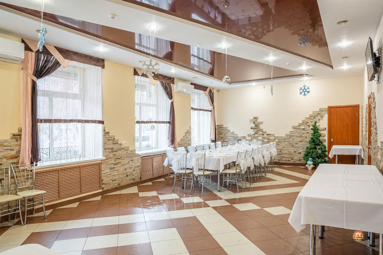 Большой банкетный зал в «Юбилей» фотография №2