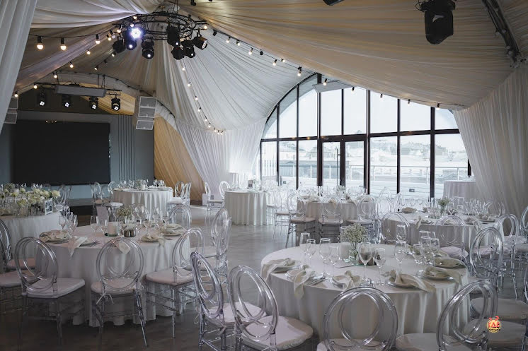Основной зал в «EVENT ROOF» фотография №4