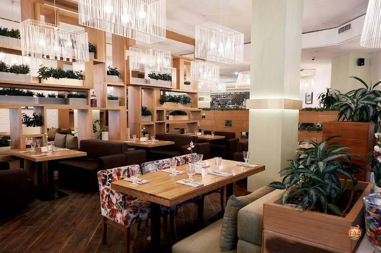 Основной зал в «BONA CAPONA на Комендантском» фотография №13