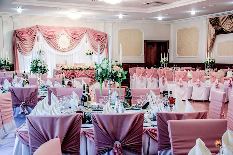 Большой  зал в «Берендей» фотография №1