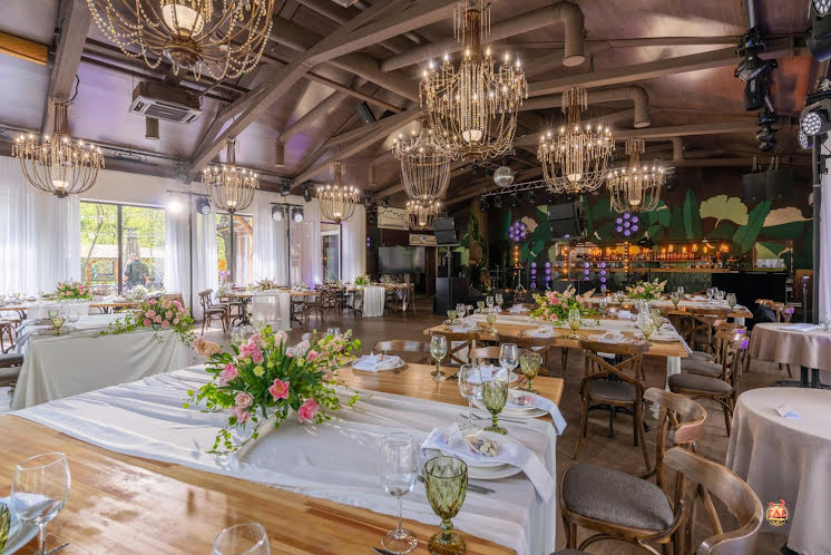 Зал ресторана в «LaFa» фотография №12