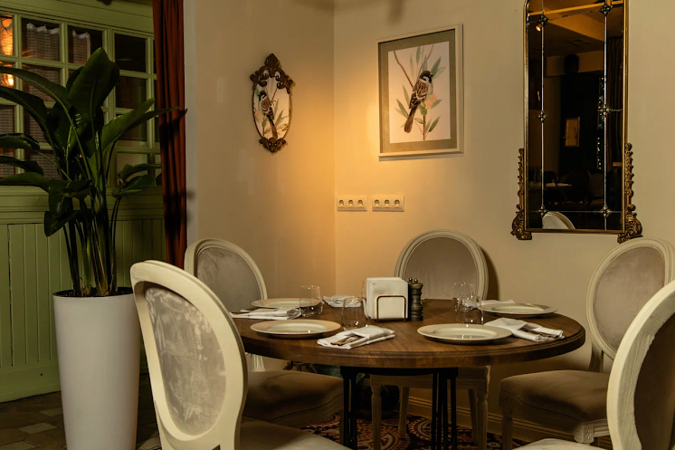 Основной зал в «Гарденс» фотография №13