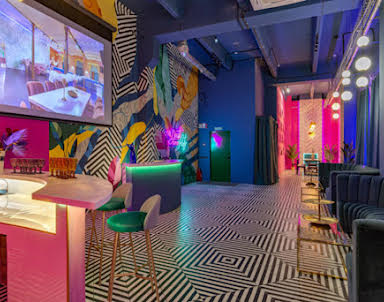  ресторан МАЙ Москва на Бауманской