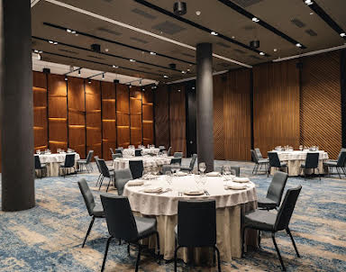  ресторан Radisson Hotel Gorizont Rostov-on-Don