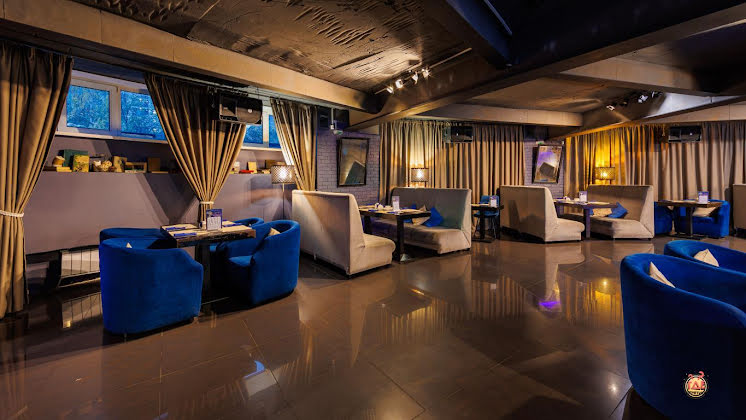 Основной зал в «MARADONA» фотография №11