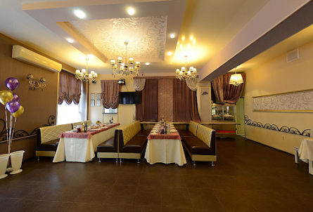 Зал на 70 человек в Зал на 30 человек