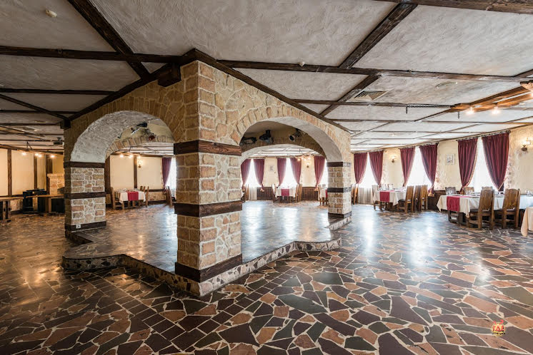 Средний зал в «Ариана на Привольной» фотография №3