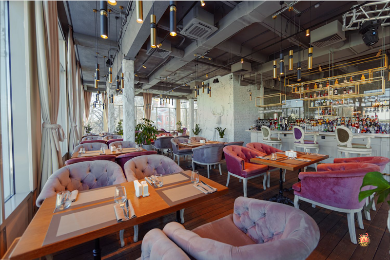 Сытый лось на Большой Семёновской фотография №3