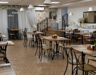  ресторан Кафе-Кафе на Ленина