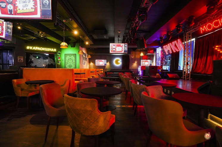 Основной зал  в «Руки ВВерх! Бар на Тверской» фотография №1
