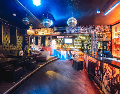  ресторан Руки ВВерх! Бар на Грибоедова