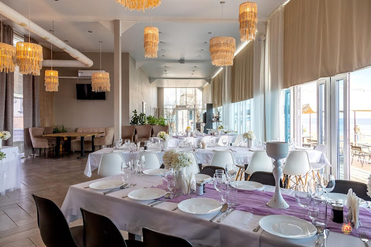 Основной зал в «Ива» фотография №3