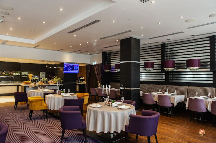 Ресторан "Новум" в «SHERATONPLAZA Ufa - Congress Hotel» фотография №12