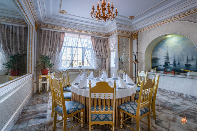 Зал "Белый малый банкетный"   в «Петровский причал» фотография №13