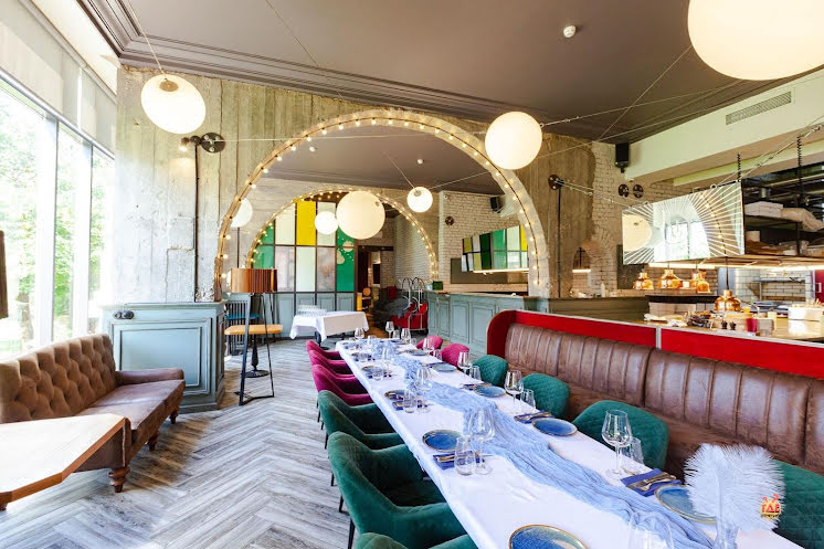 Основной зал  в «MiraGrill» фотография № 1